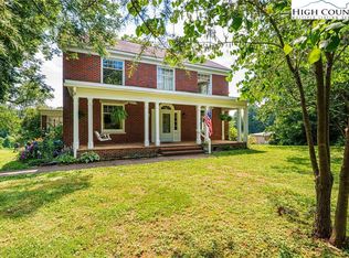 1230 Norwood St SW, Lenoir, NC 28645