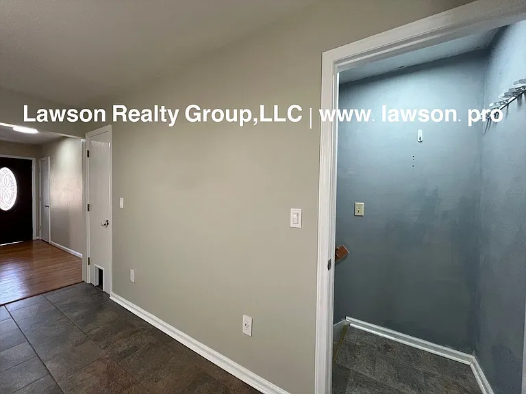 991 Blue Ridge Dr — Photo 31