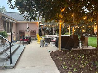 763 Chinoe Rd, Lexington, KY 40502