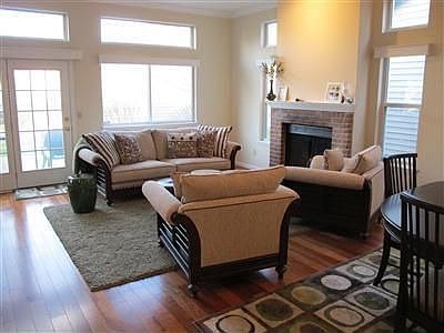 3rd image of 6939 Wembley Cir