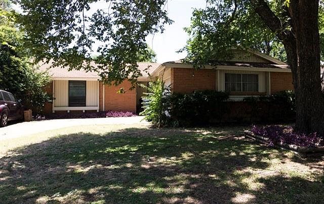 1st image of 4656 Bridle Wood Dr