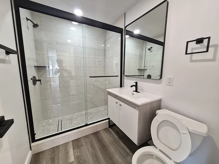 1 W Columbia Ave #1 — Photo 9