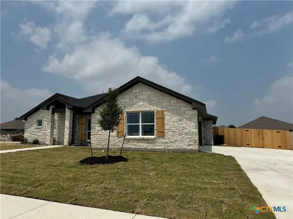 213 Bristlecone Dr, Nolanville, TX 76559
