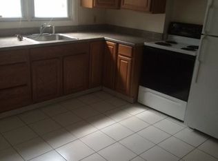 4 Dayton St #1, Worcester, MA 01609