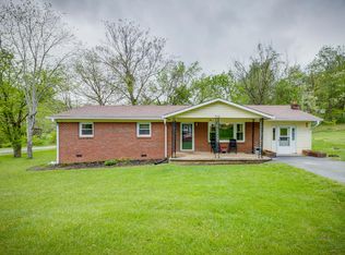 1916 Brook Hollow Rd, Johnson City, TN 37604