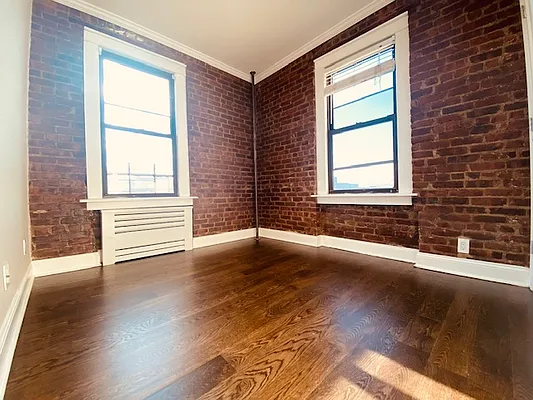 Rented by Silverstein Collection LLC  | media 21