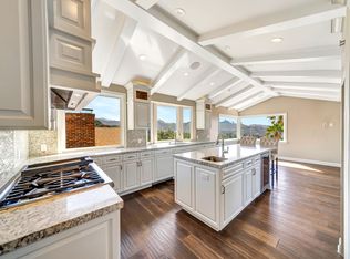 909 Cavanagh Rd, Glendale, CA 91207