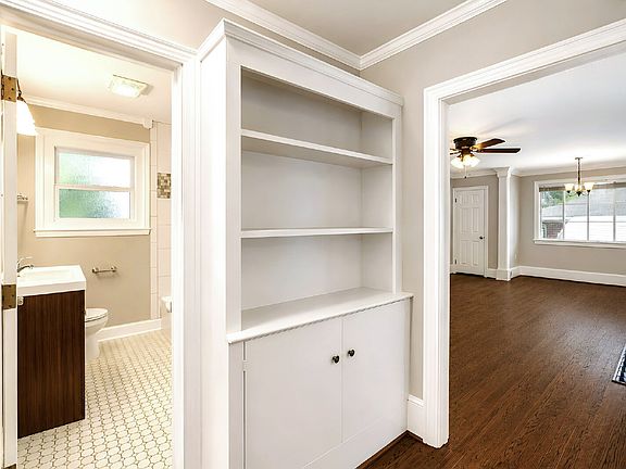5th image of 2311 Bellview Rd