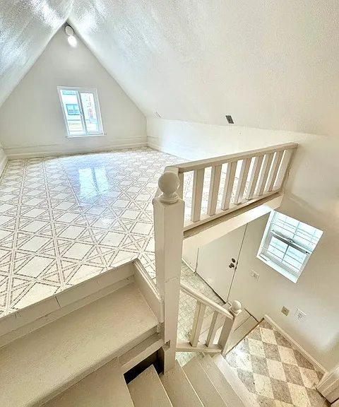 520 E 15th St #4 — Photo 10