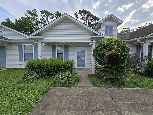 9580 Cobblebrook Dr Photo 1