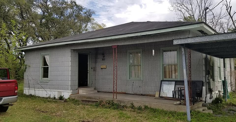 1st image of 921 Newton St