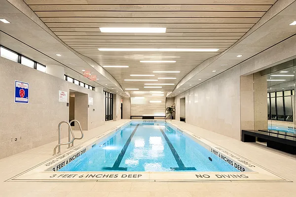 Rented by Extell Marketing Group LLC | media 18