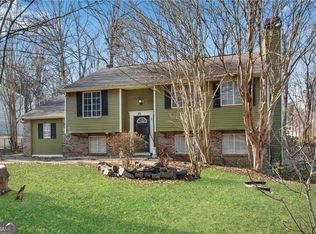902 Traymore Dr, Norcross, GA