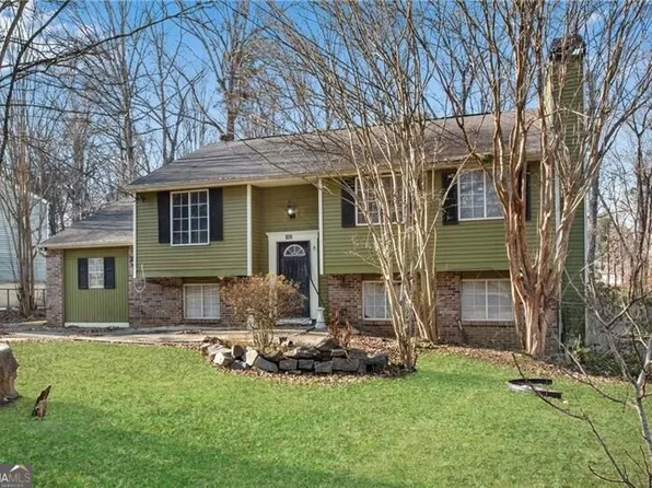 902 Traymore Dr, Norcross, GA 30093
