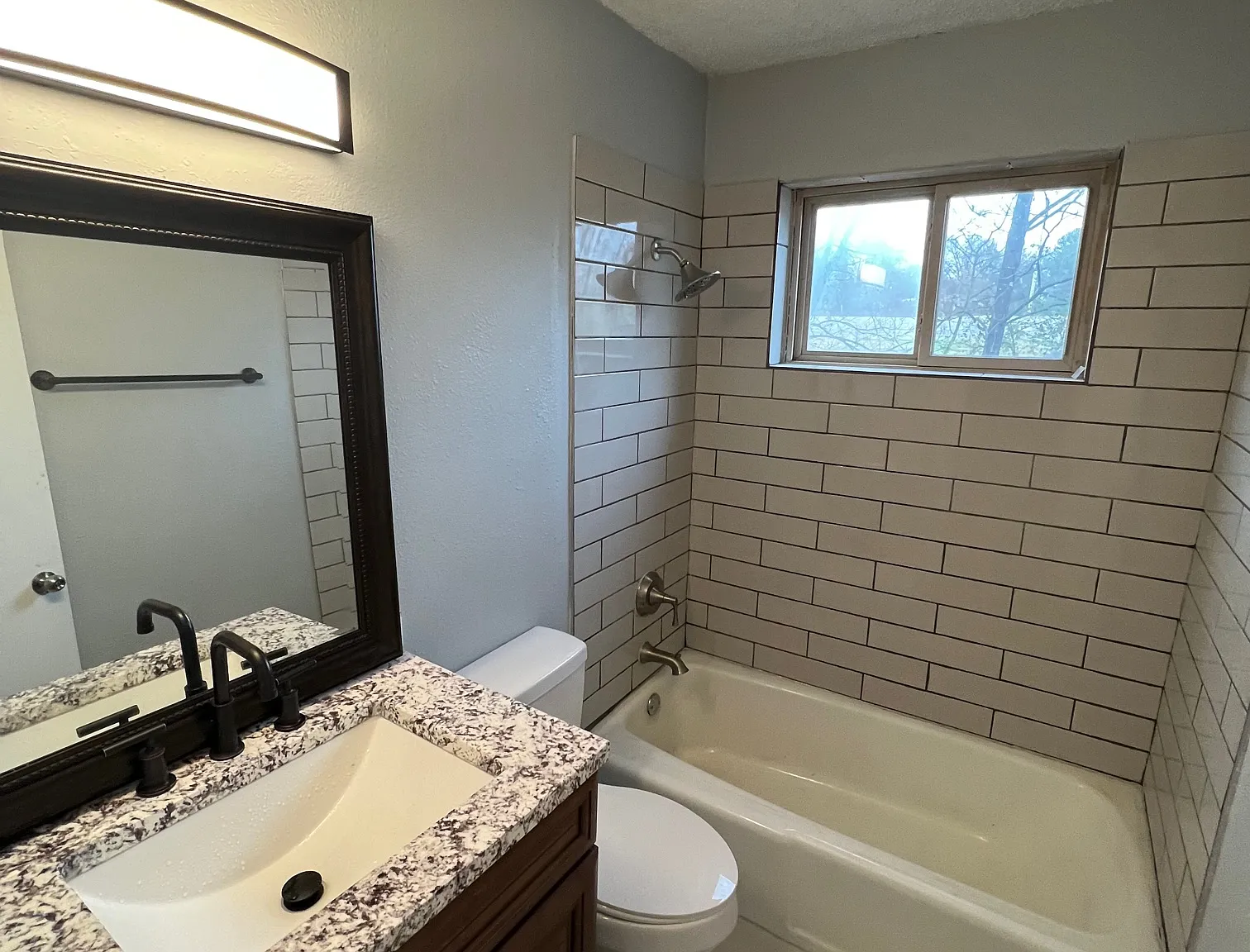 2 bed, 702 sqft, $950 — Photo 3