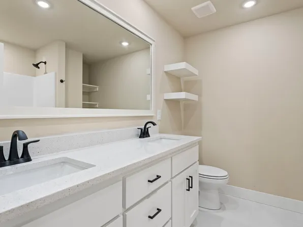 1209 SW Journey Ln, Bentonville, AR 72712