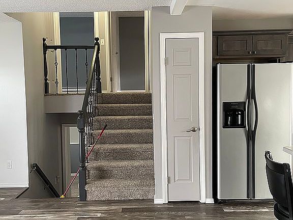 4th image of 1014 Woodridge Dr