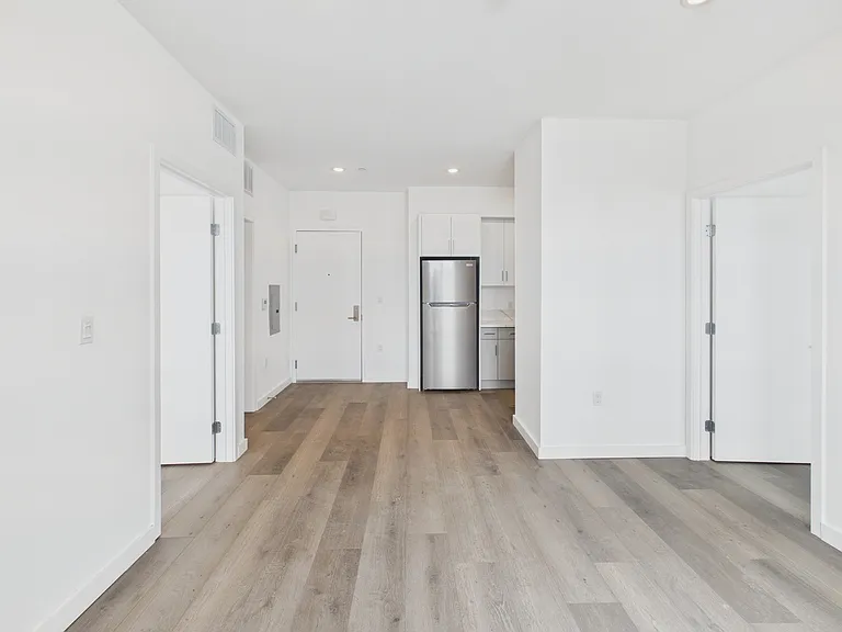 Diamante Apartment Homes — Photo 5