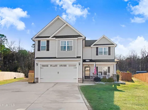 105 Villa Grey Court, Pikeville, NC 27863