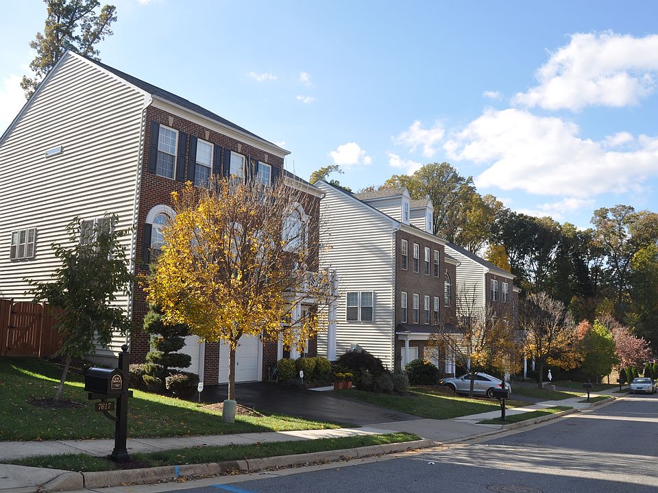 2nd image of 7619 Brittany Parc Ct