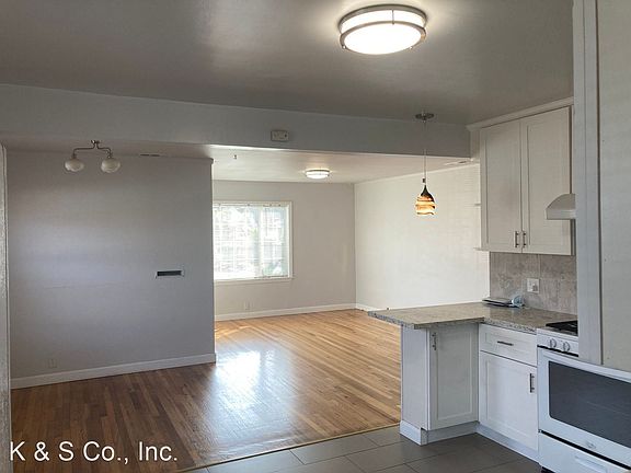 5th image of 2625 Downer Ave