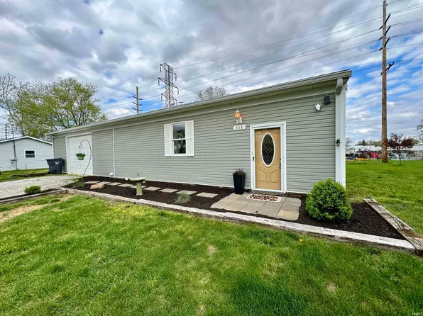 805 N 3rd St, Monticello, IN 47960