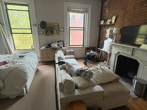 112 Marlborough St #3-R, Boston, MA 02116