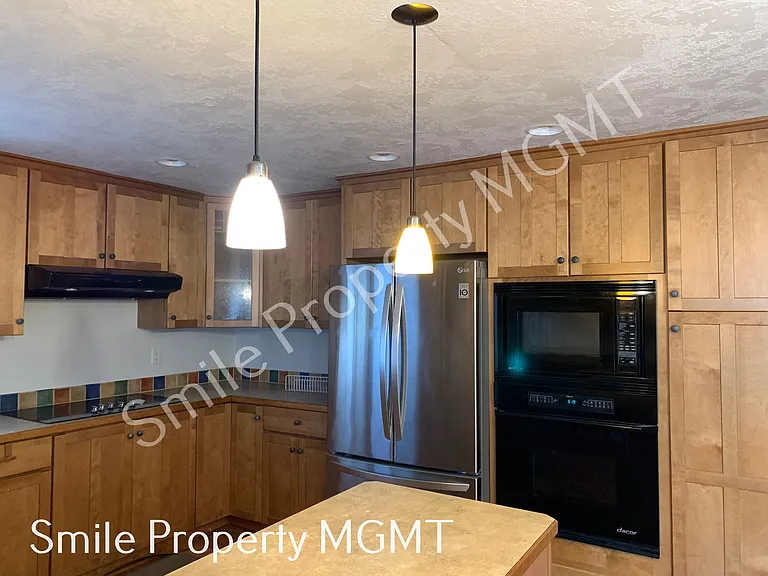 7710 SW Barnard Dr — Photo 5