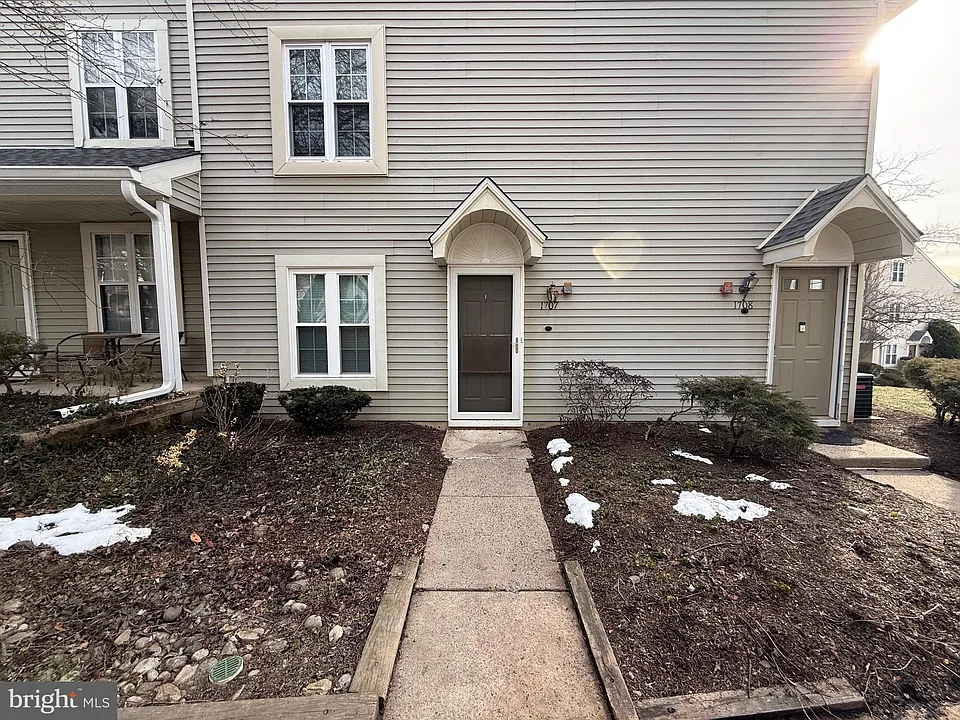 1707 Society Pl
