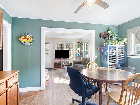 4th image of 3767 Horton Ave SE
