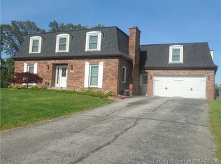 126 W Spring Meadow Cir, Salem, IN 47167