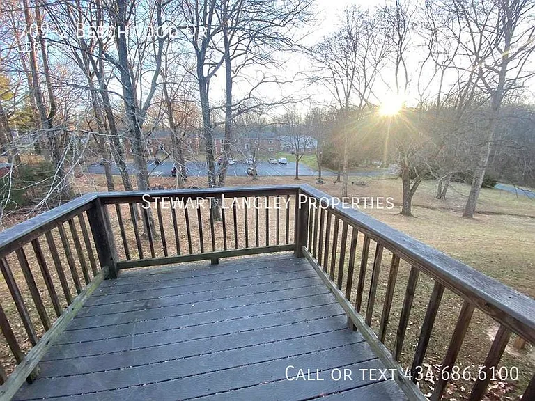709-2 Beechwood Dr — Photo 4