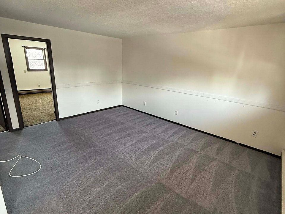 1st image of 3114 E Pike S #11528880