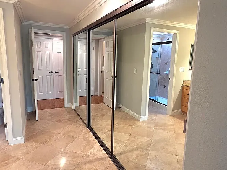 565 Rolling Hills Ln — Photo 15