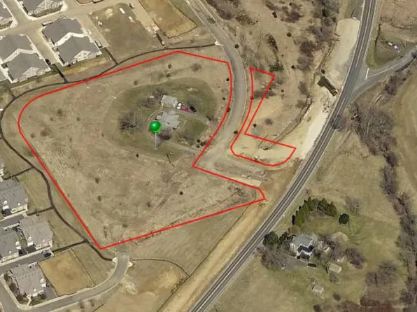 12745 Berlin Tpke, Lovettsville, VA 20180