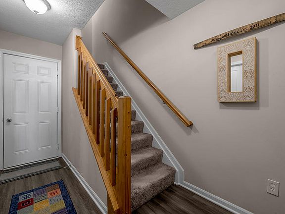 3rd image of 2445 Lady Bedford Pl