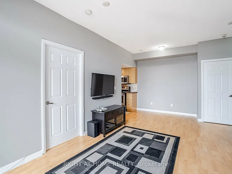 220 Forum Dr #907 — Photo 9