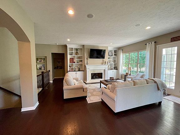 4th image of 10945 Blooming Orchard Dr