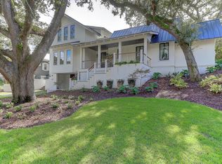 129 Live Oak Dr, Mount Pleasant, SC 29464