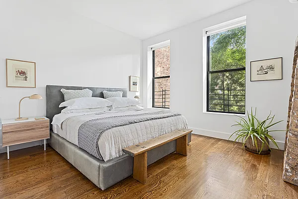 Sold by Compass | media 5