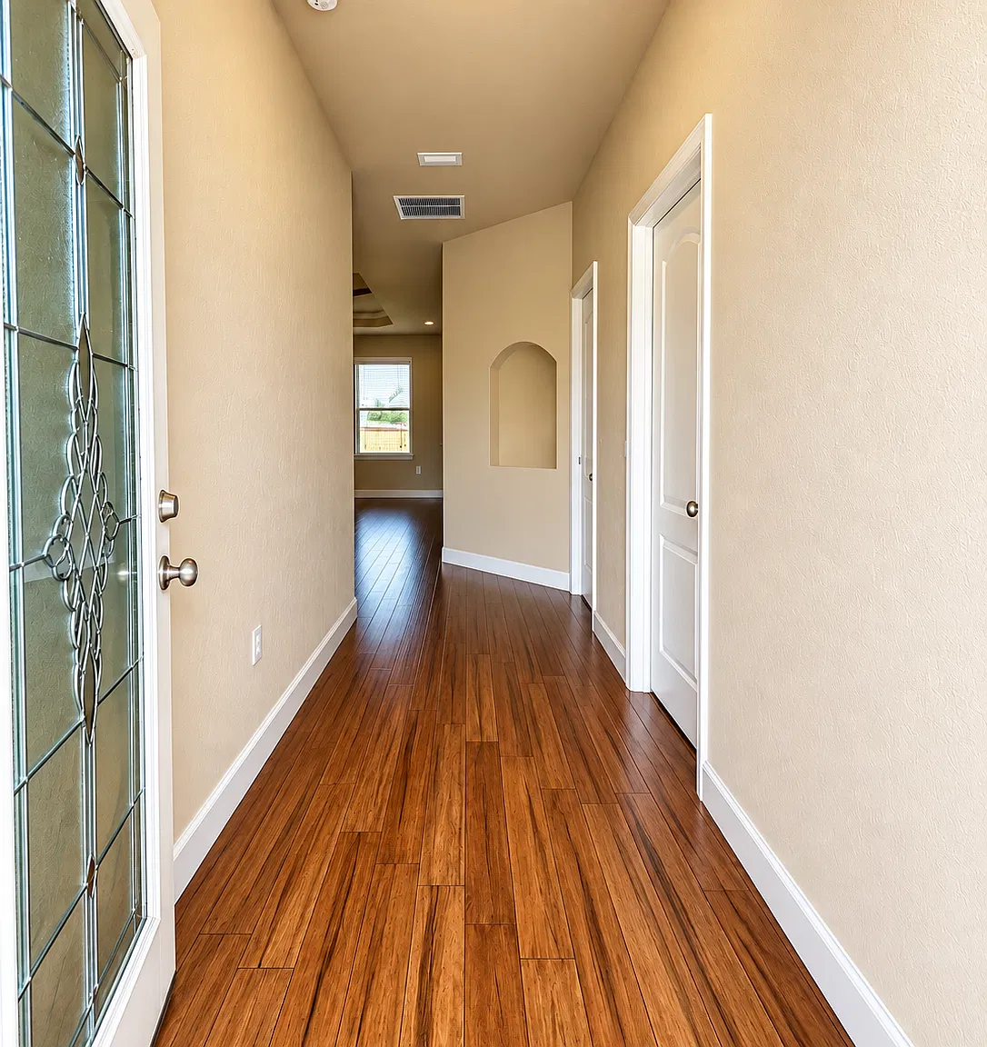 4 bed, 2.5 bath, 1947 sqft, $2,595 — Photo 3