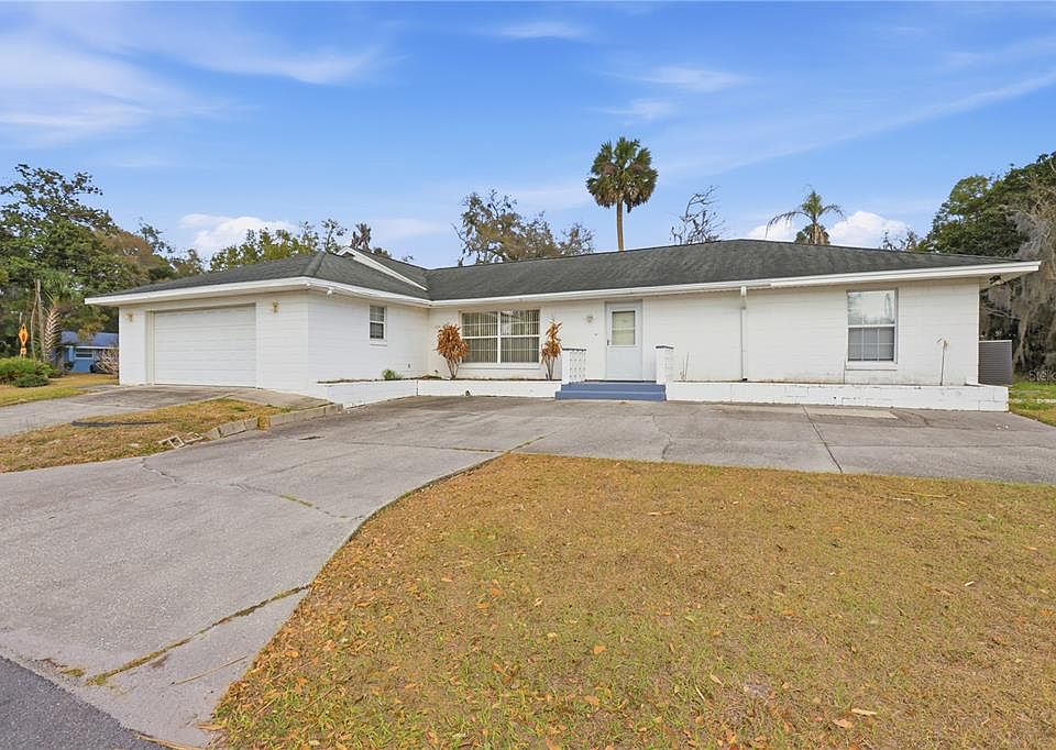 1st image of 650 E Voorhis Ave