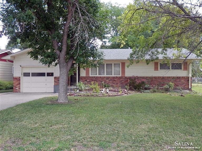 1st image of 2345 Mayfair Dr