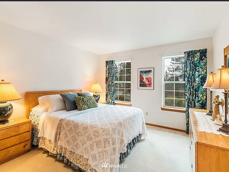 141 E Fairway Dr — Photo 11