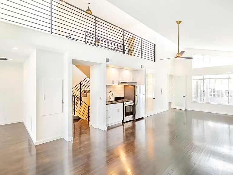 30 Washburn St #3 — Photo 9