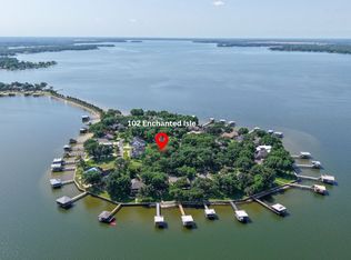 102 Enchanted Isles Cir, Mabank, TX 75156