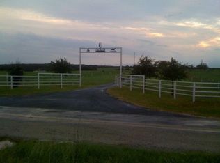 7606 Elm Creek Rd, Seguin, TX 78155