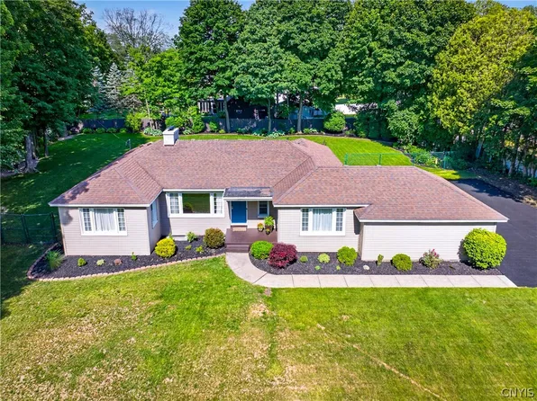45 Arlington Rd, Utica, NY 13501