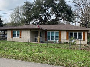 819 Magnolia St, Newton, TX 75966