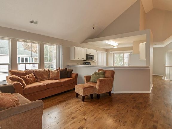 5th image of 5650 S Greenway Ct #17-F